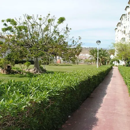 Laguna 公寓 *